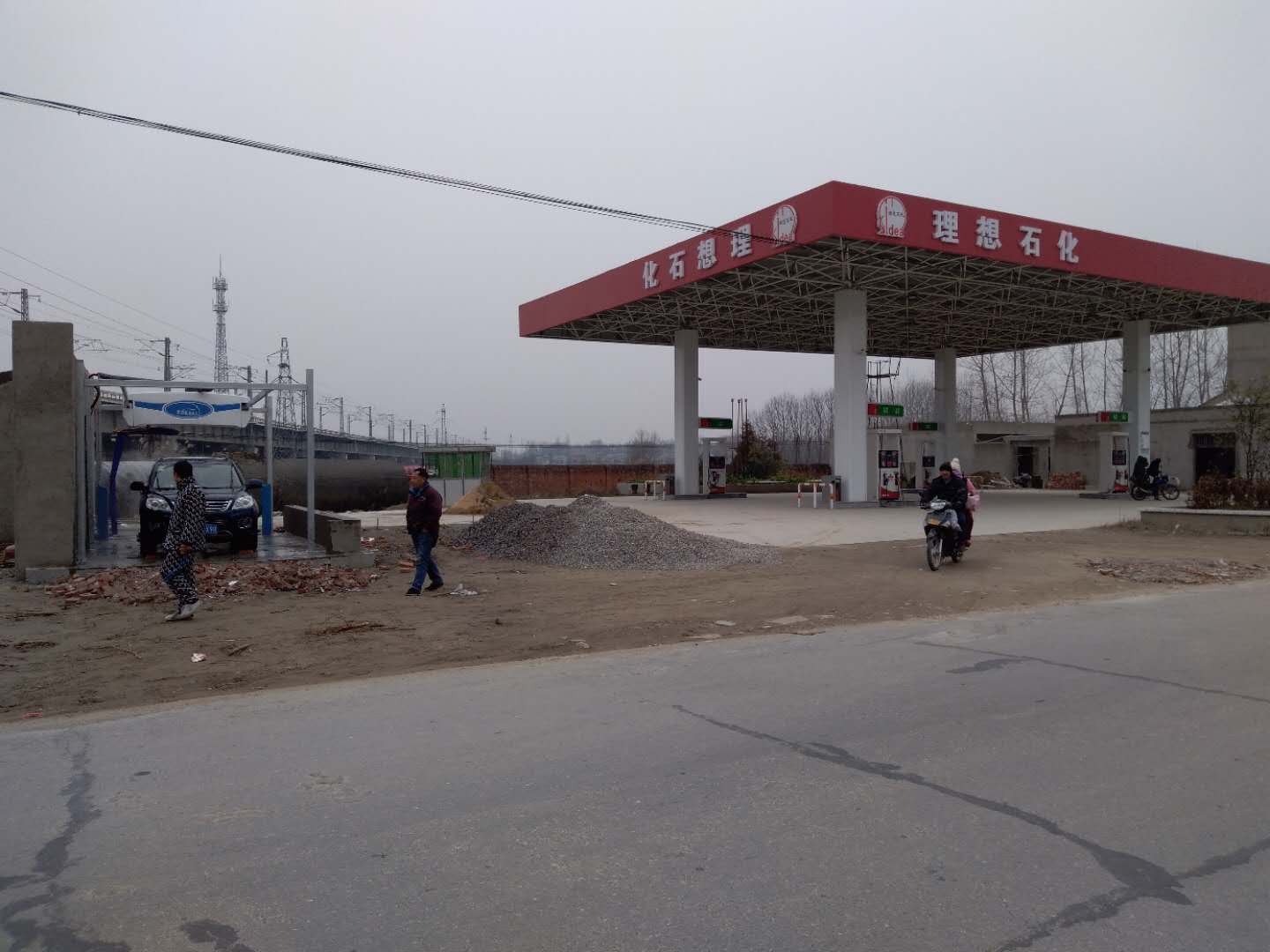 高品质佩德卡自动洗车机深受老客户的信任，湖北十堰李总定购智能360无刷洗车机